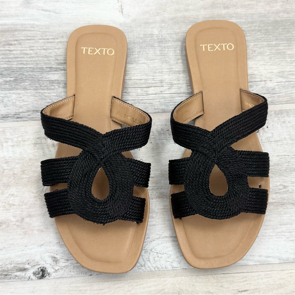 Texto Black Braid Slip On Sandals